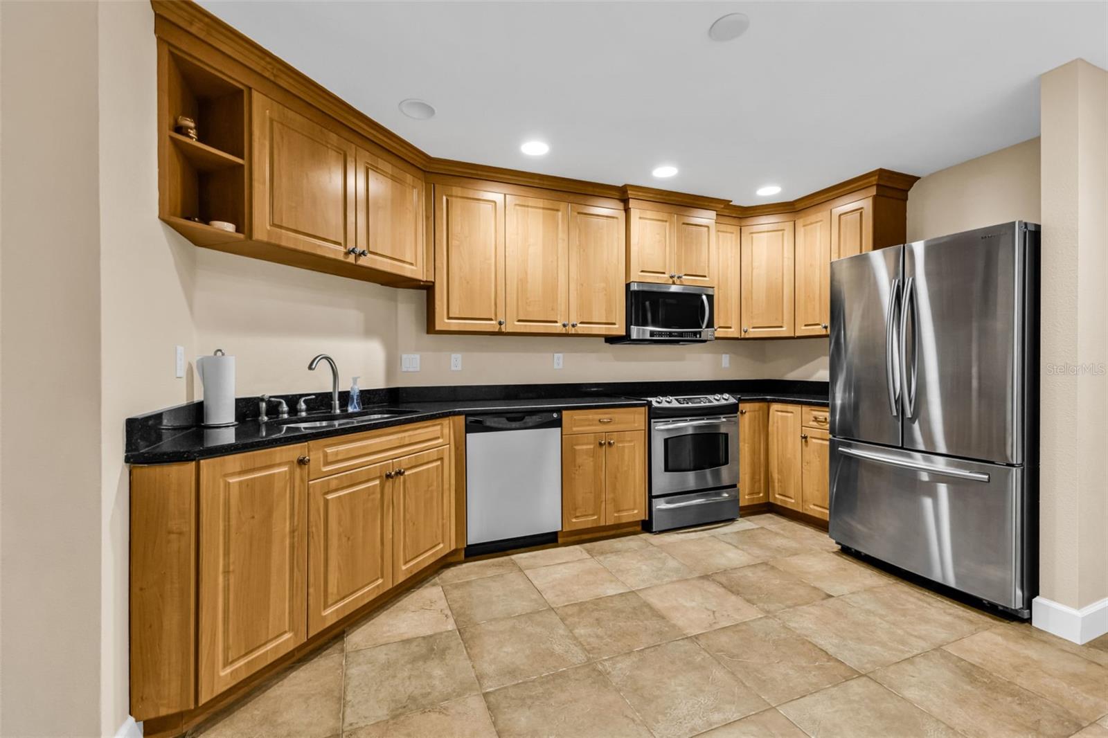 Image 6 of 71 For 3318 Jericho Street