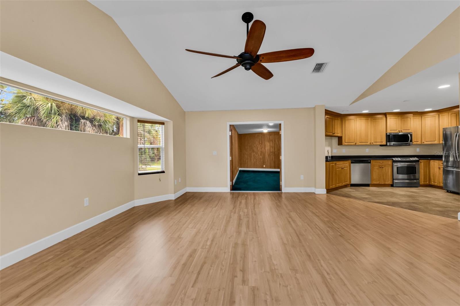 Image 9 of 71 For 3318 Jericho Street