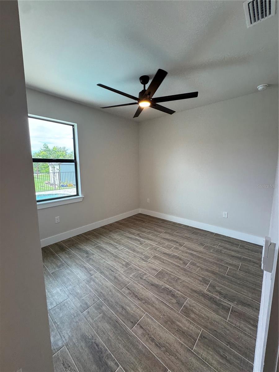 Image 4 of 22 For 13425 Yager Lane