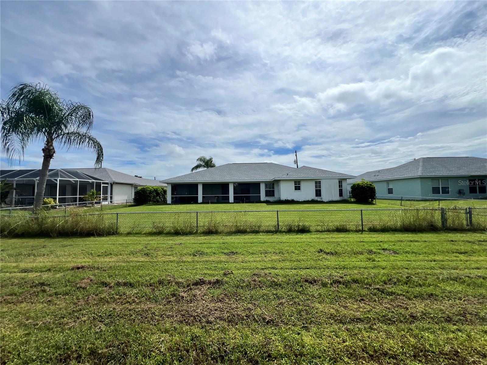 Image 10 of 31 For 223 Valdiva Street