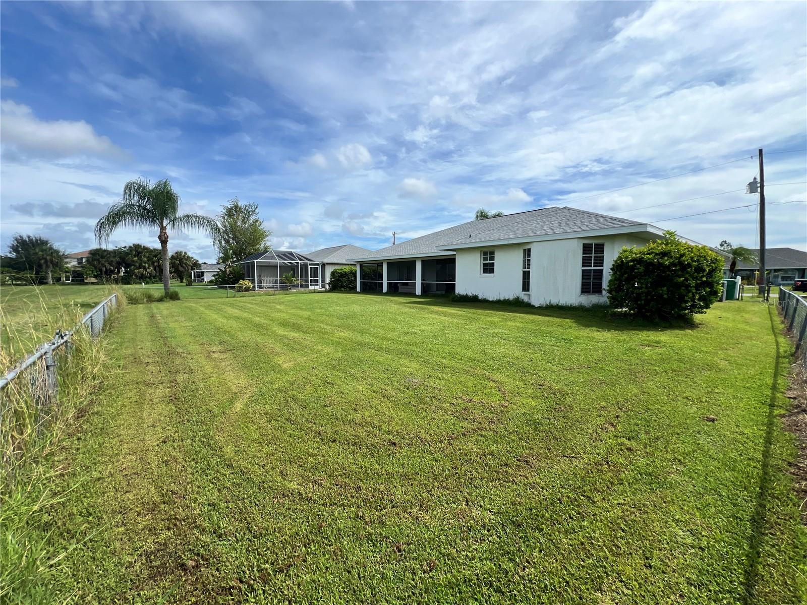 Image 6 of 31 For 223 Valdiva Street