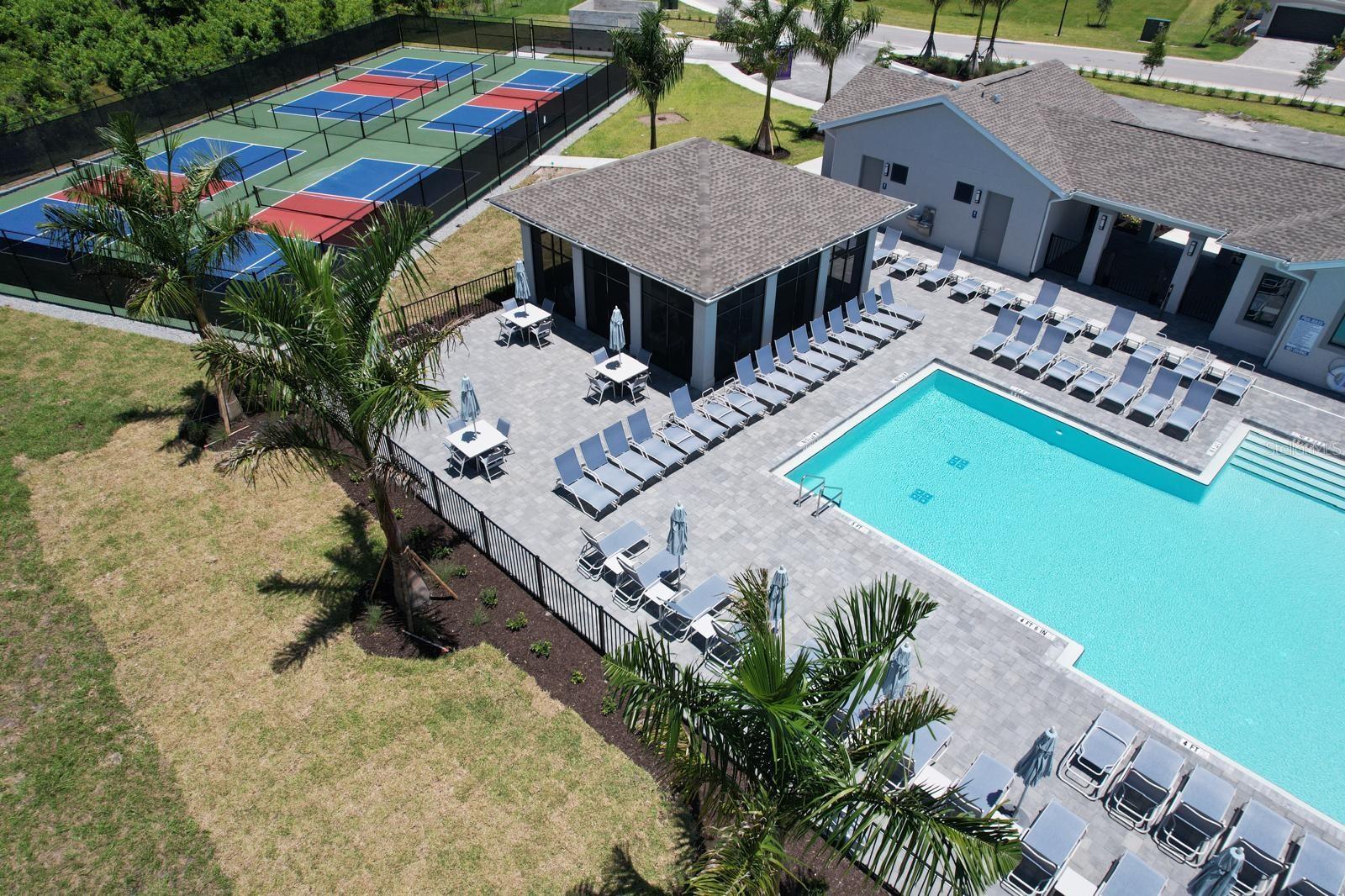 Image 31 of 41 For 8535 Saint Kitts Circle