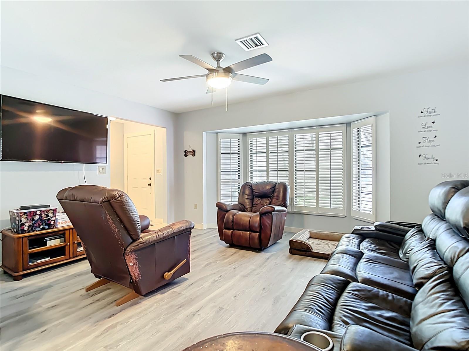 Image 3 of 36 For 22400 Lacombe Avenue