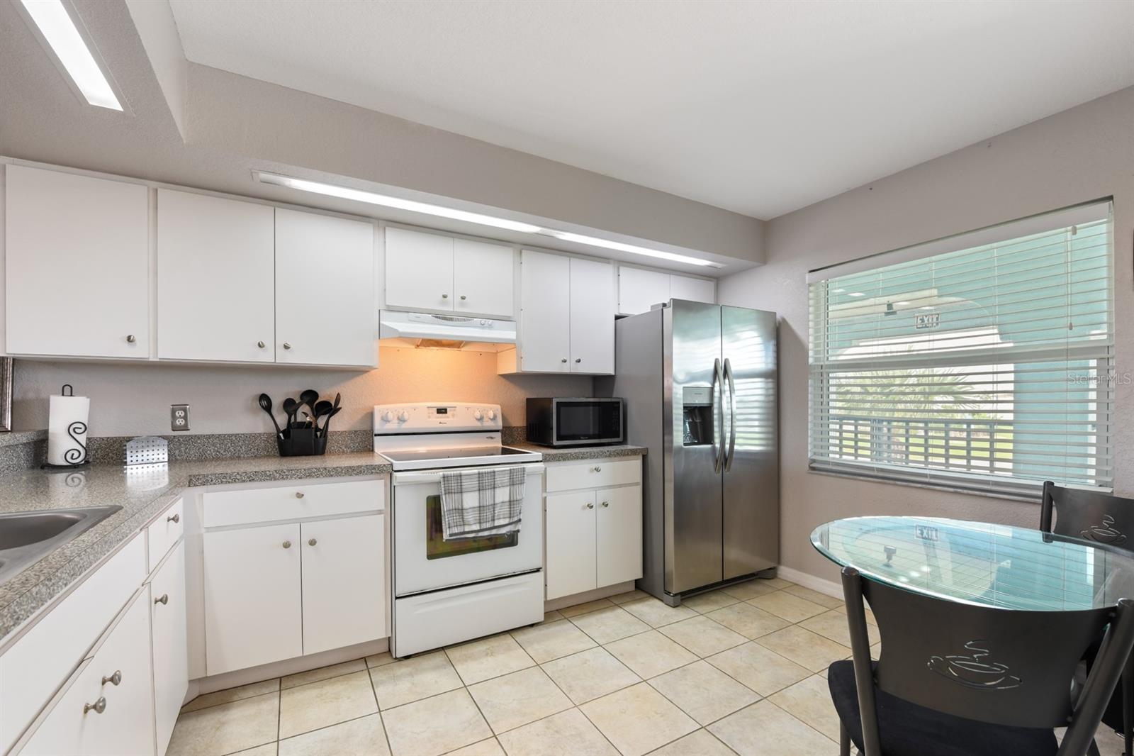 Image 4 of 17 For 449 Royal Poinciana  221