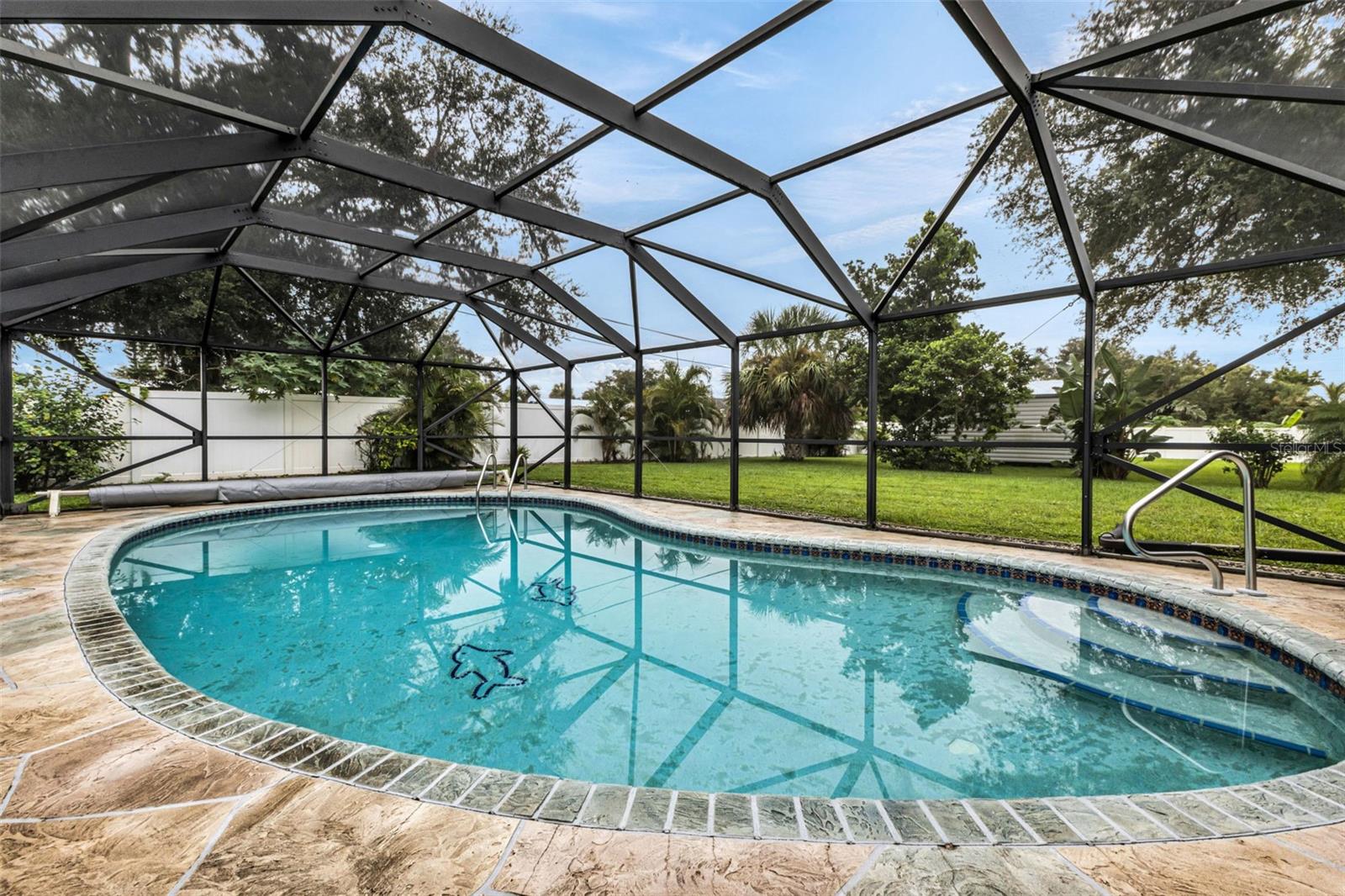 Image 5 of 51 For 2102 Alaric Street