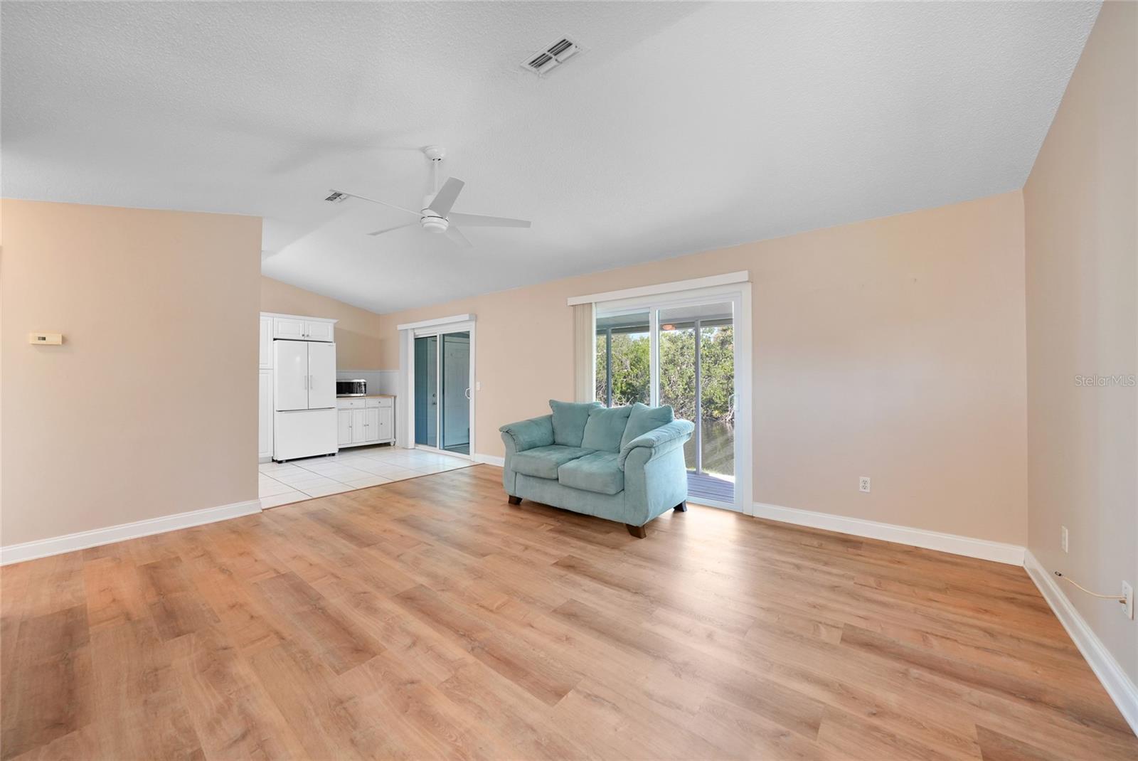 Image 4 of 18 For 14348 Worthwhile Road