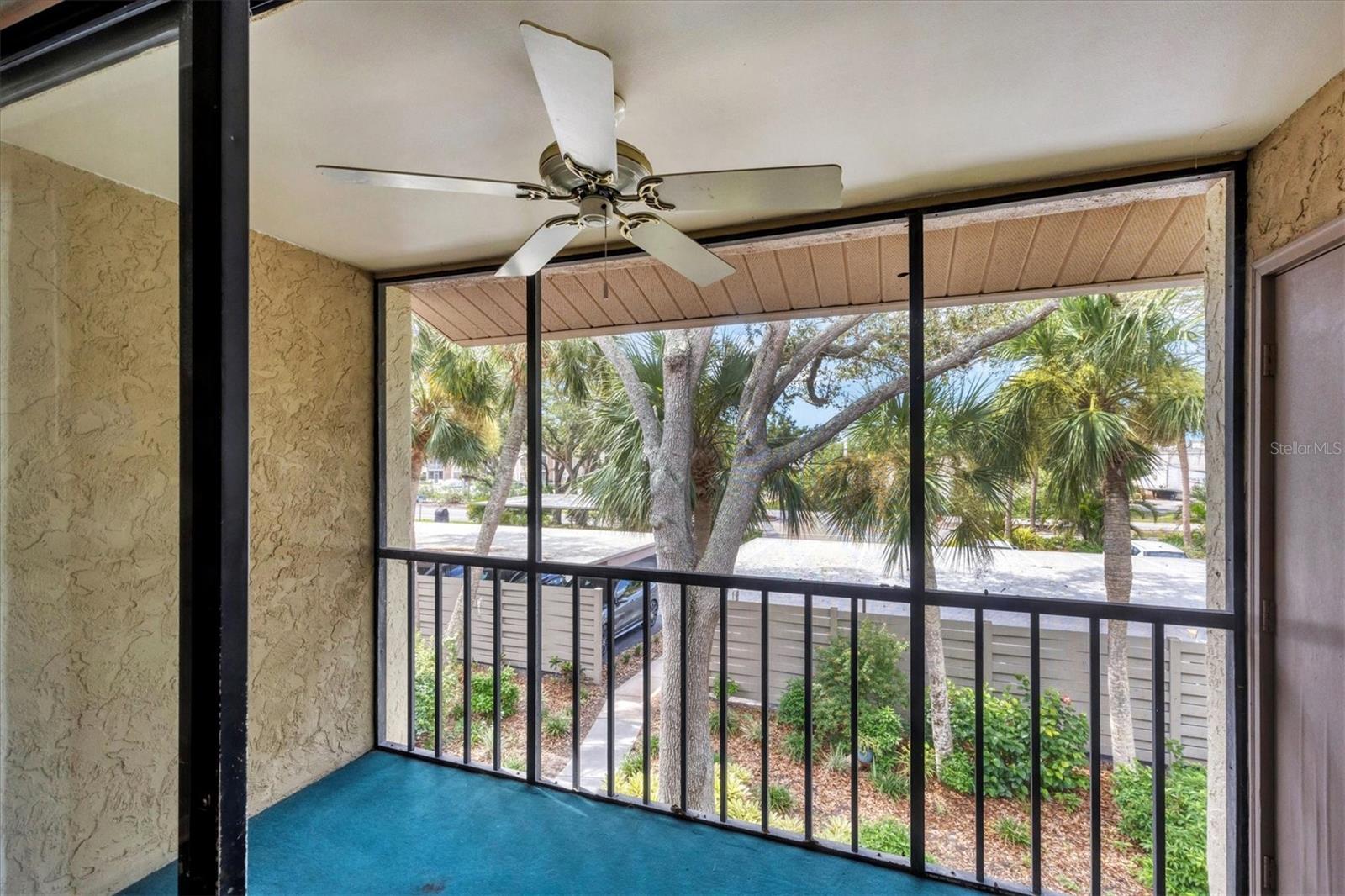Image 15 of 19 For 626 Bird Bay Drive S 201