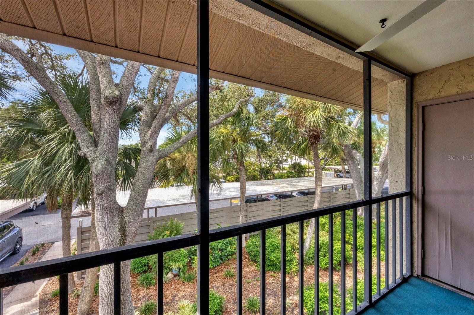 Image 16 of 19 For 626 Bird Bay Drive S 201