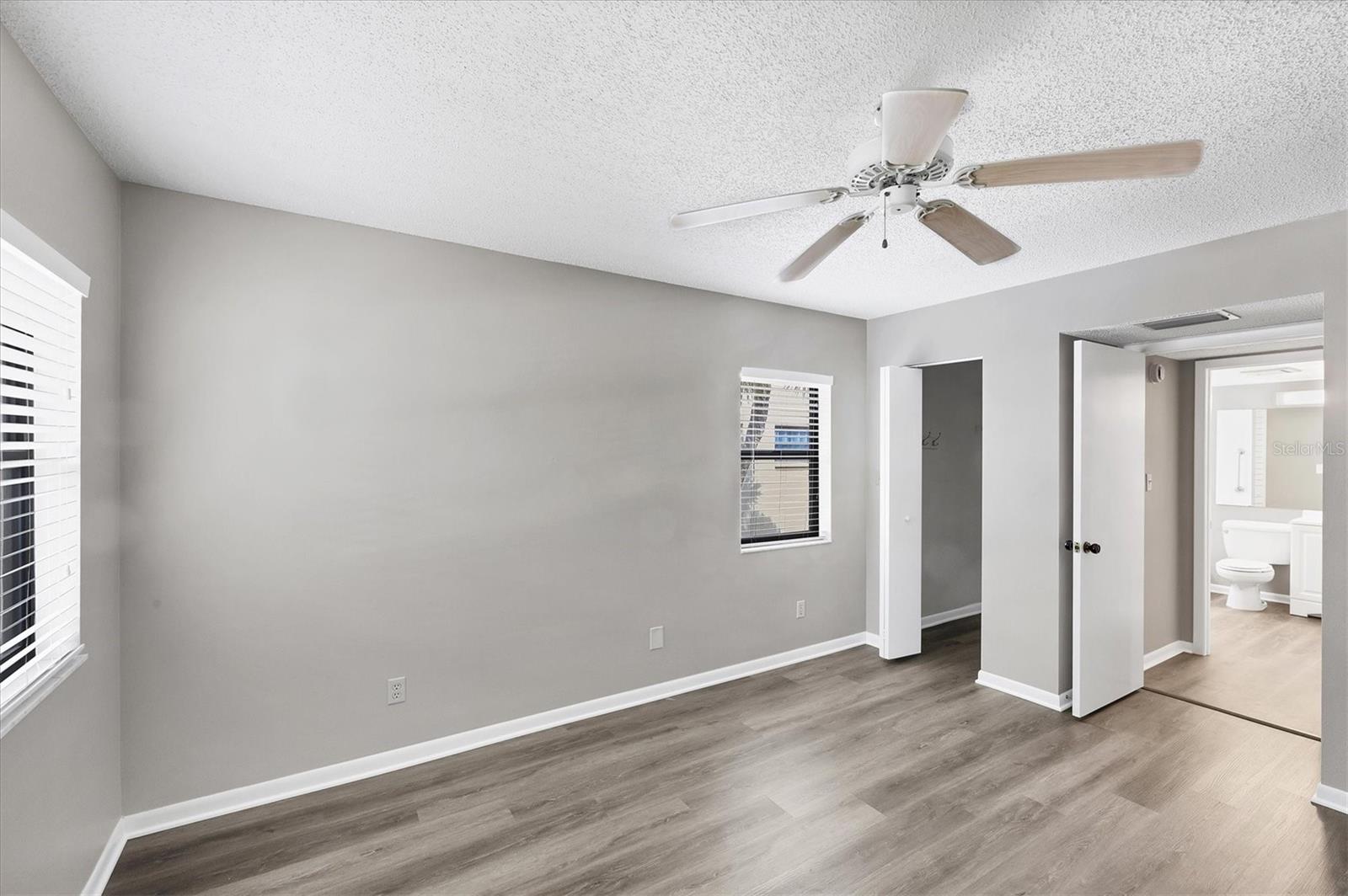 Image 9 of 19 For 626 Bird Bay Drive S 201