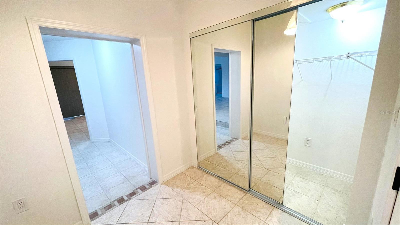 Image 13 of 77 For 4159 Conway Boulevard