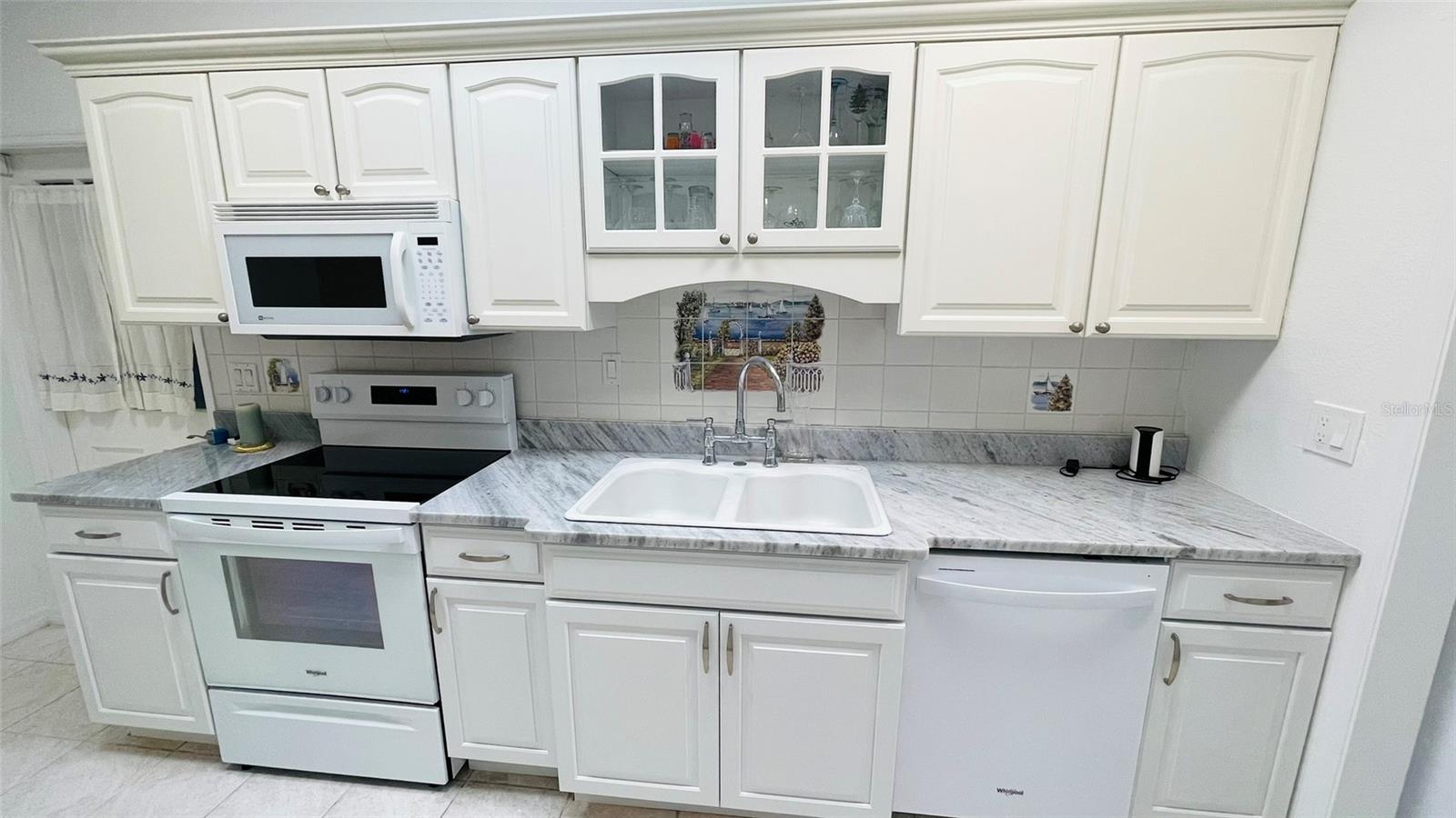 Image 24 of 77 For 4159 Conway Boulevard