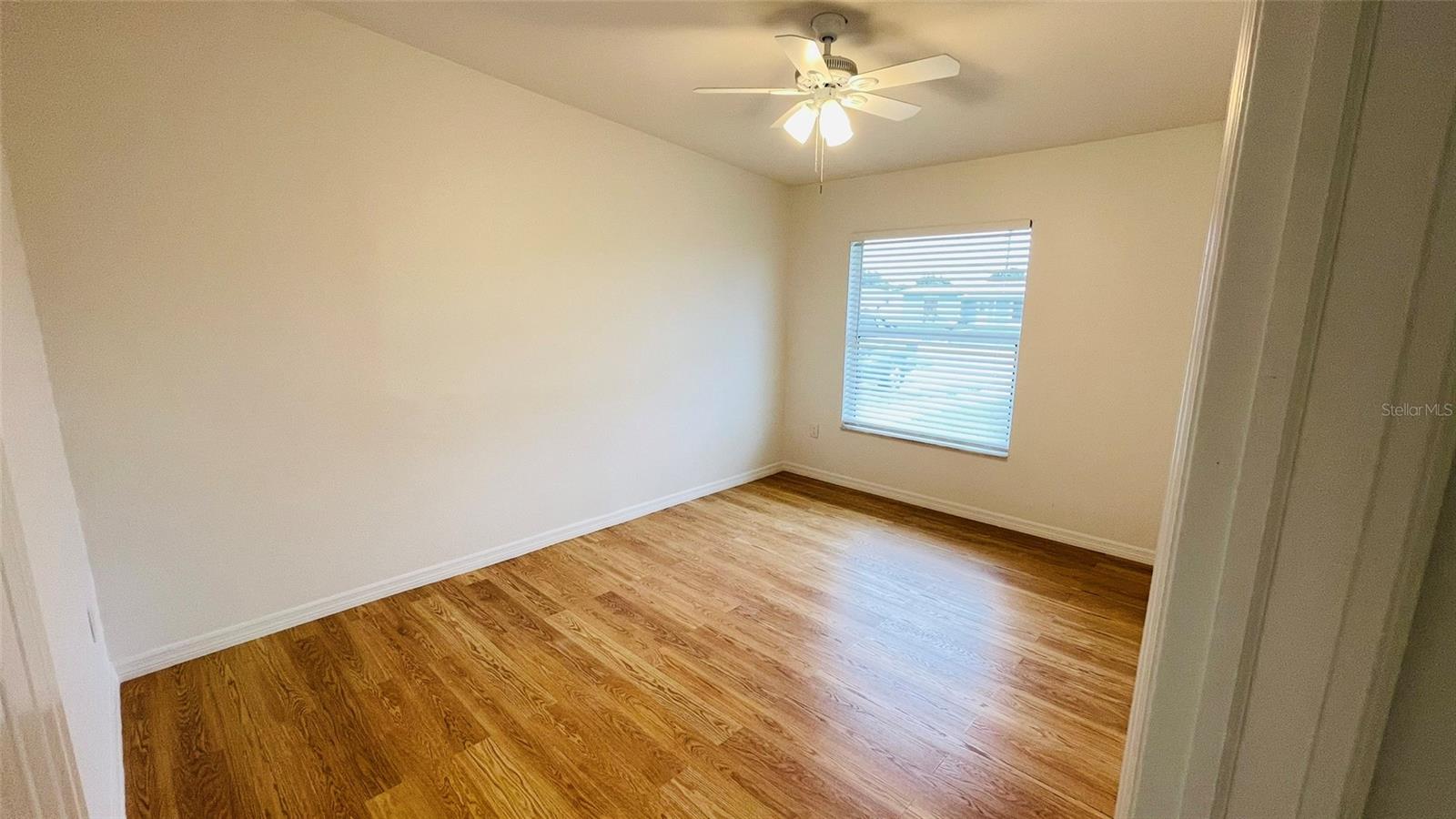 Image 29 of 77 For 4159 Conway Boulevard