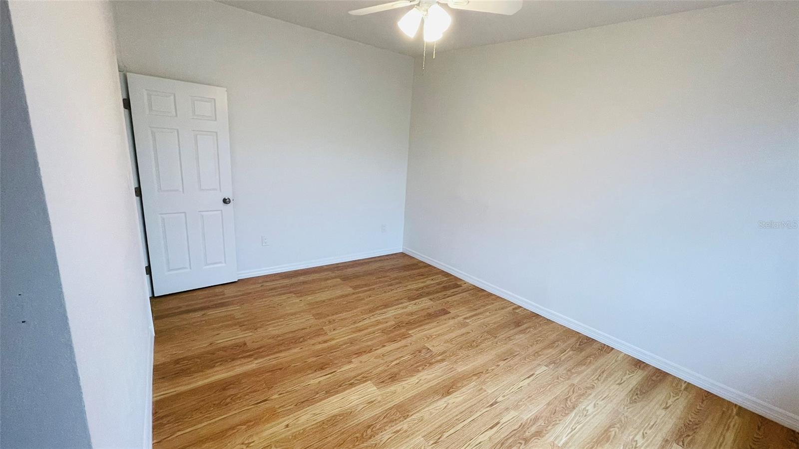 Image 32 of 77 For 4159 Conway Boulevard