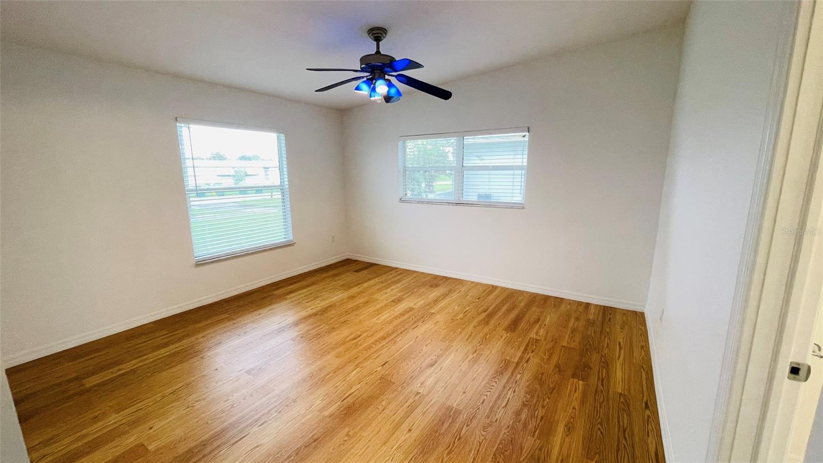 Image 41 of 77 For 4159 Conway Boulevard