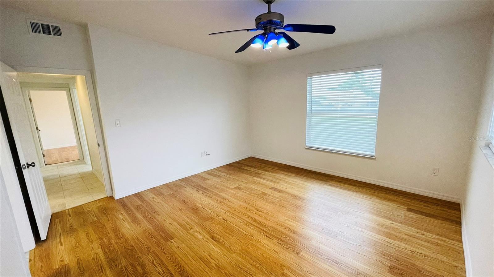 Image 44 of 77 For 4159 Conway Boulevard