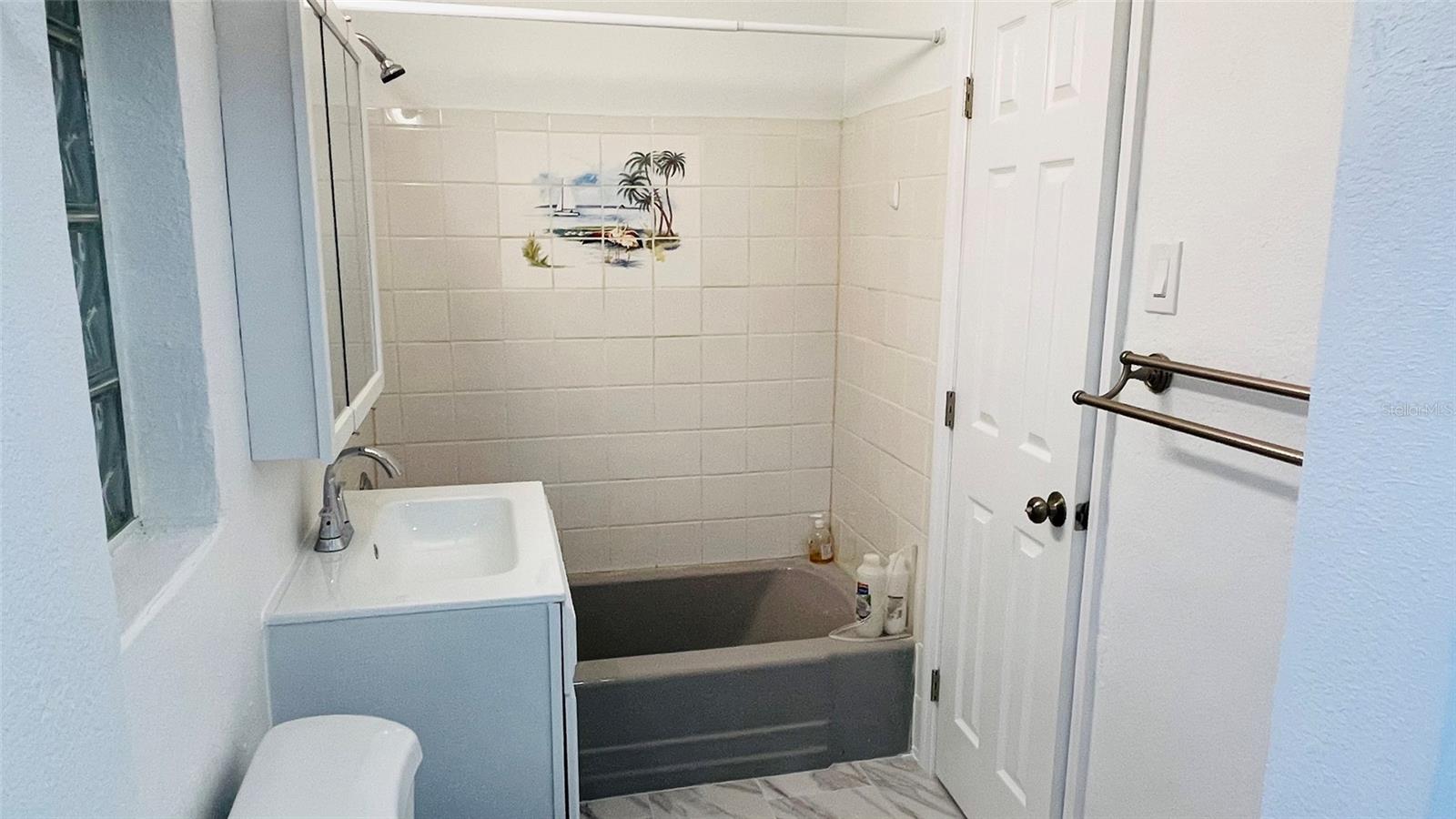 Image 47 of 77 For 4159 Conway Boulevard