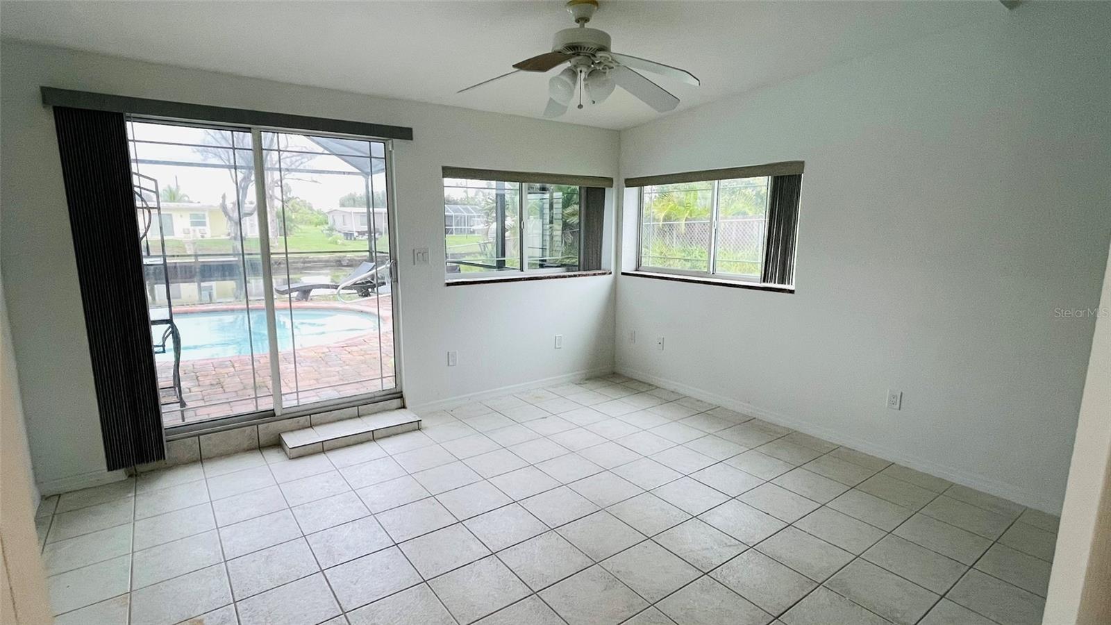 Image 52 of 77 For 4159 Conway Boulevard