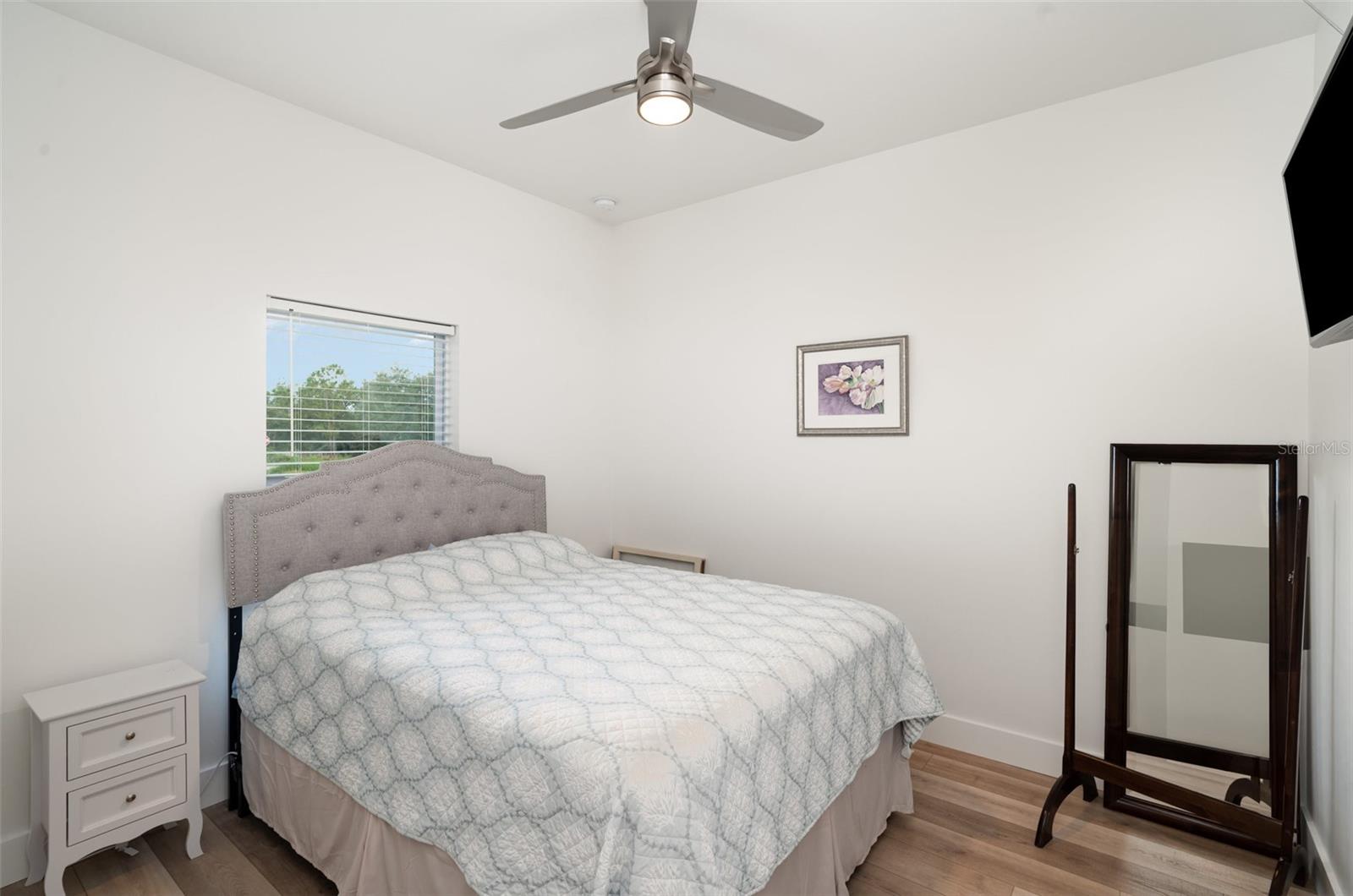 Image 17 of 28 For 29415 Daisy Street