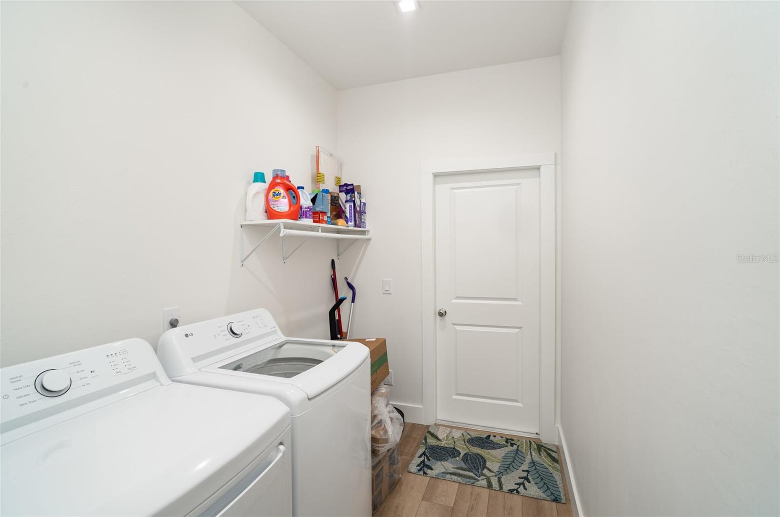Image 19 of 28 For 29415 Daisy Street