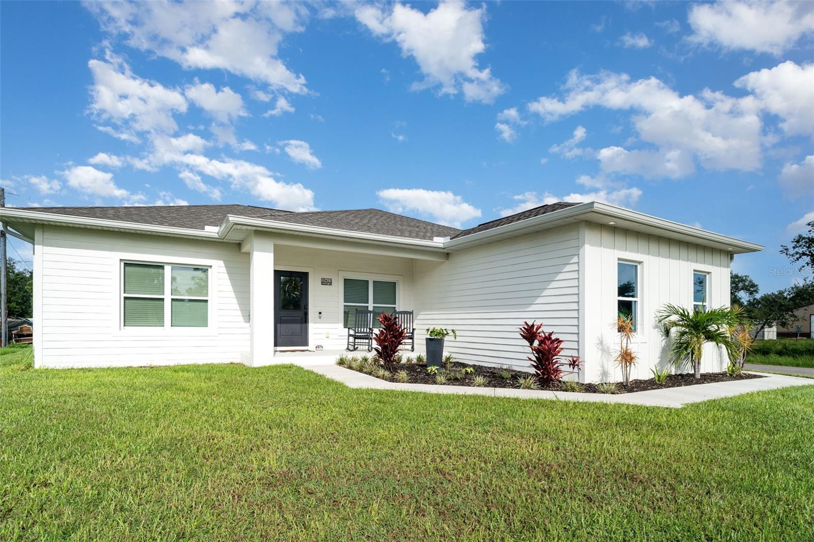 Image 3 of 28 For 29415 Daisy Street