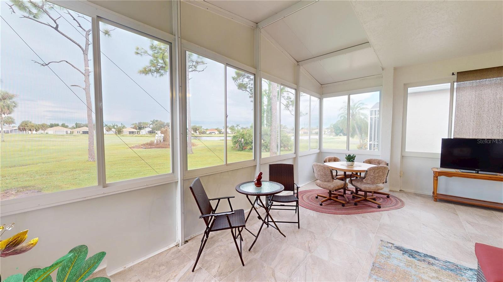 Image 25 of 29 For 26089 Seminole Lakes Boulevard