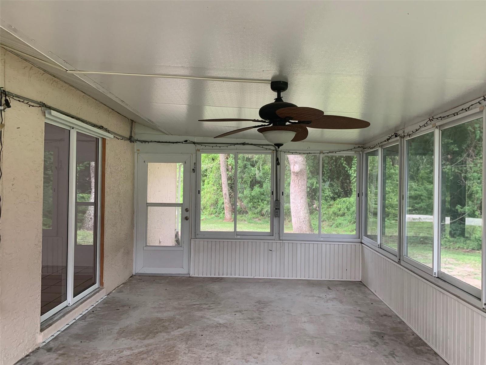 Image 15 of 18 For 18356 Robinson Avenue