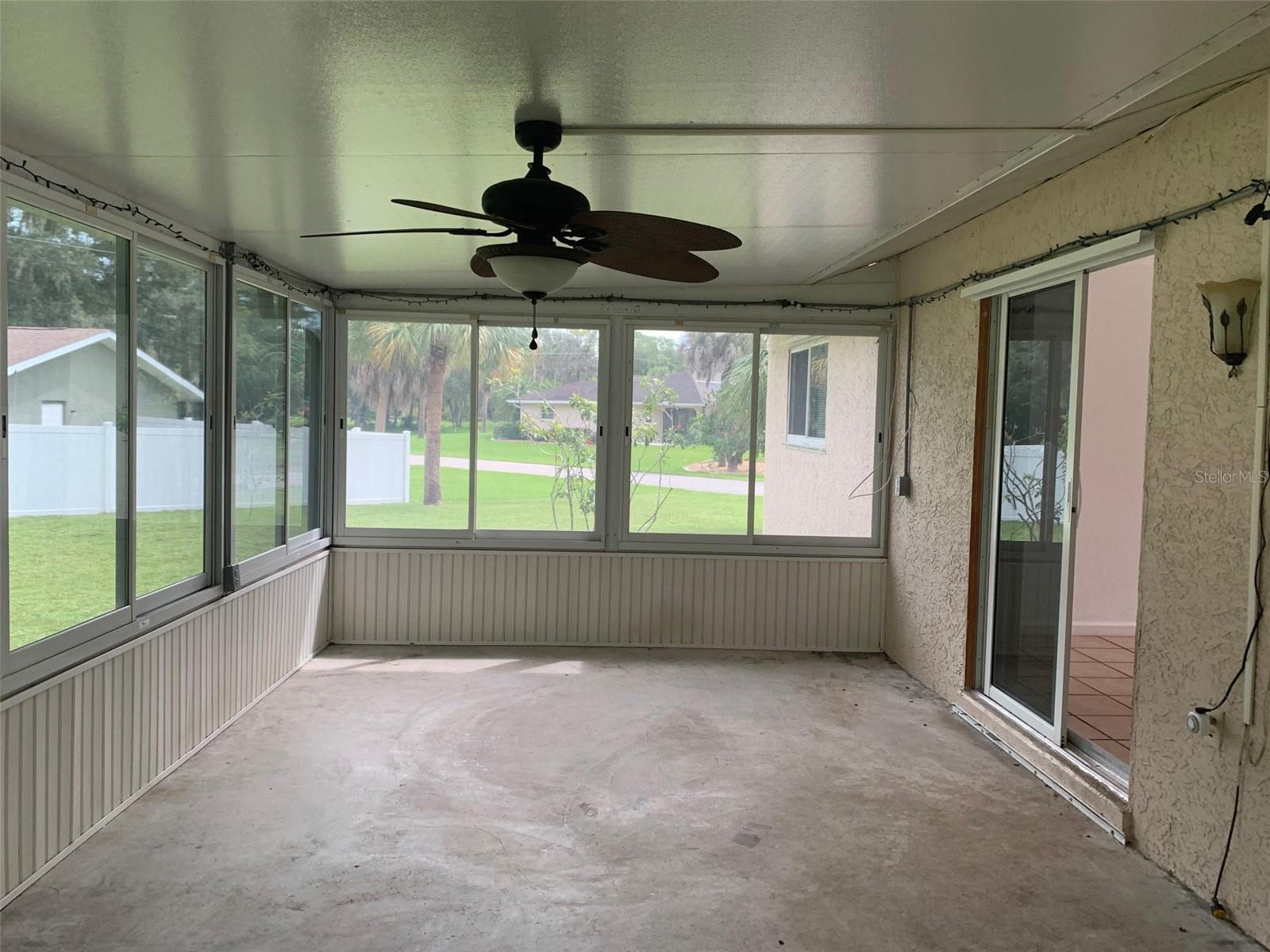 Image 16 of 18 For 18356 Robinson Avenue