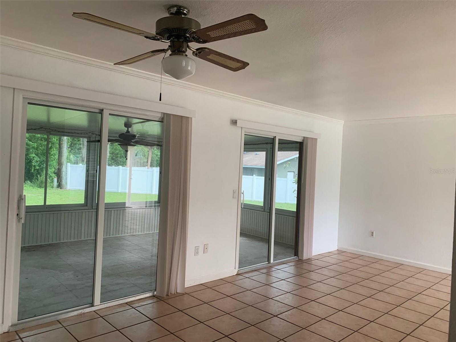 Image 7 of 18 For 18356 Robinson Avenue