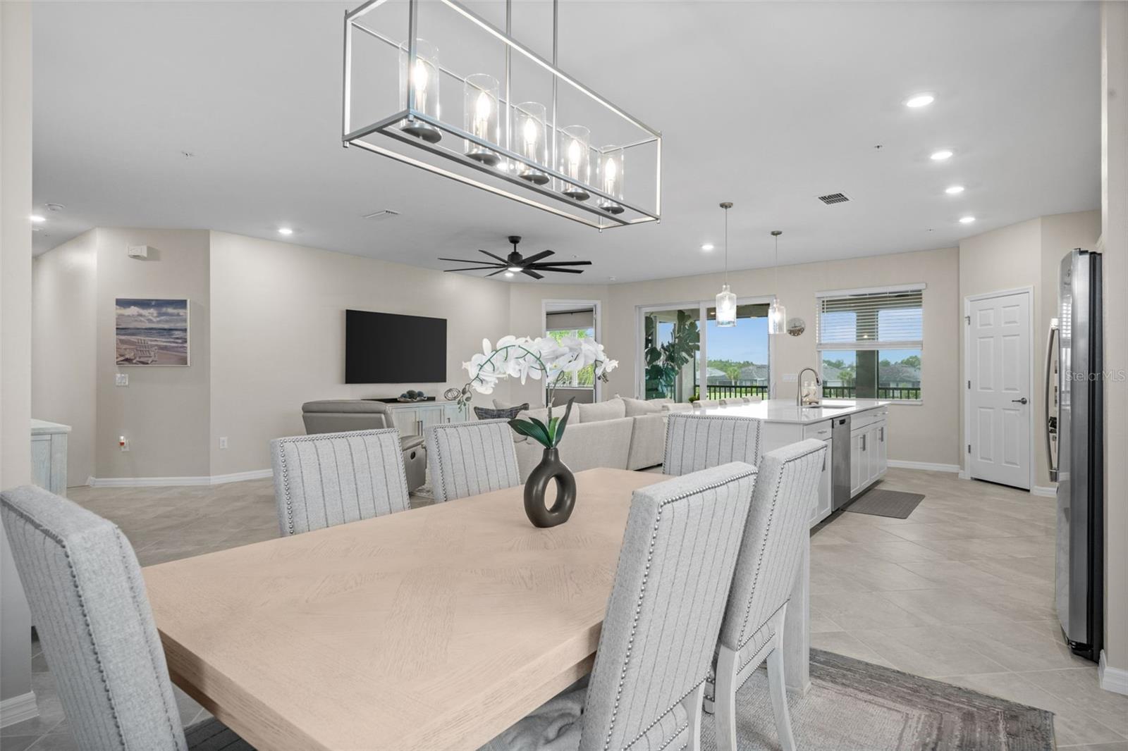 Image 7 of 40 For 43298 Water Bird Way 6522