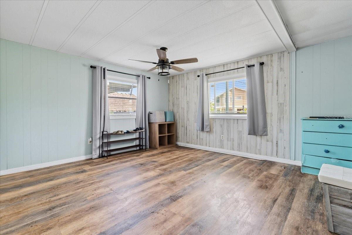 Image 17 of 30 For 8188 Robert Street