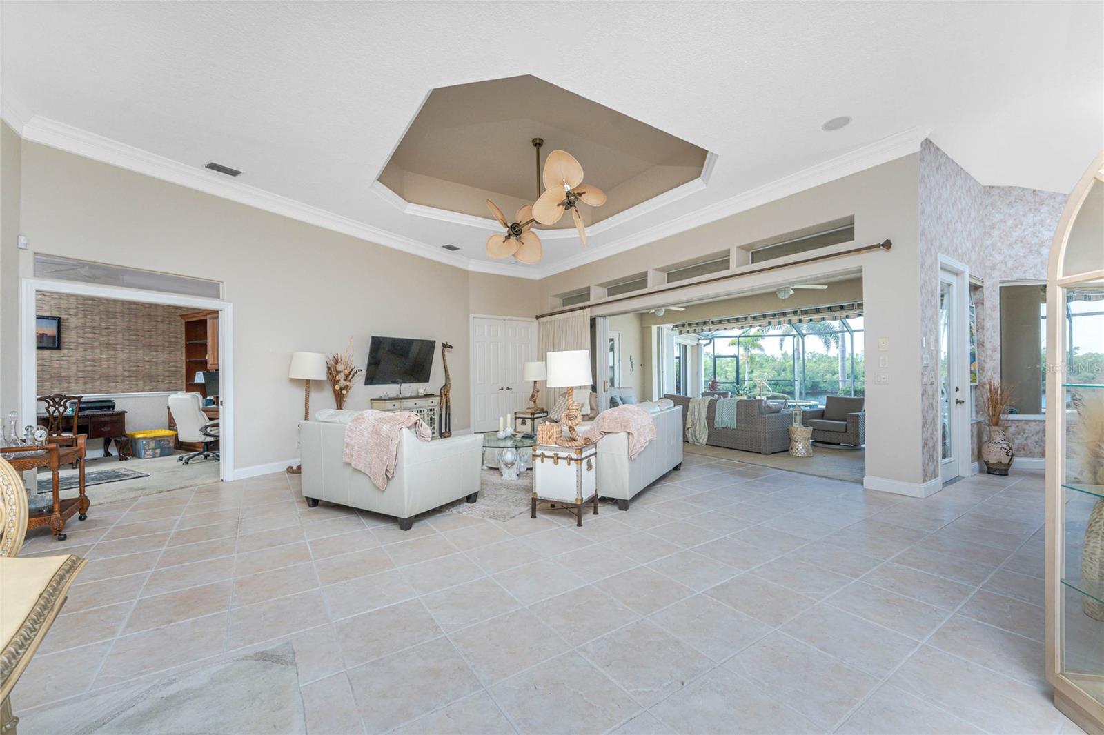 Image 35 of 71 For 3835 Aves Island Court