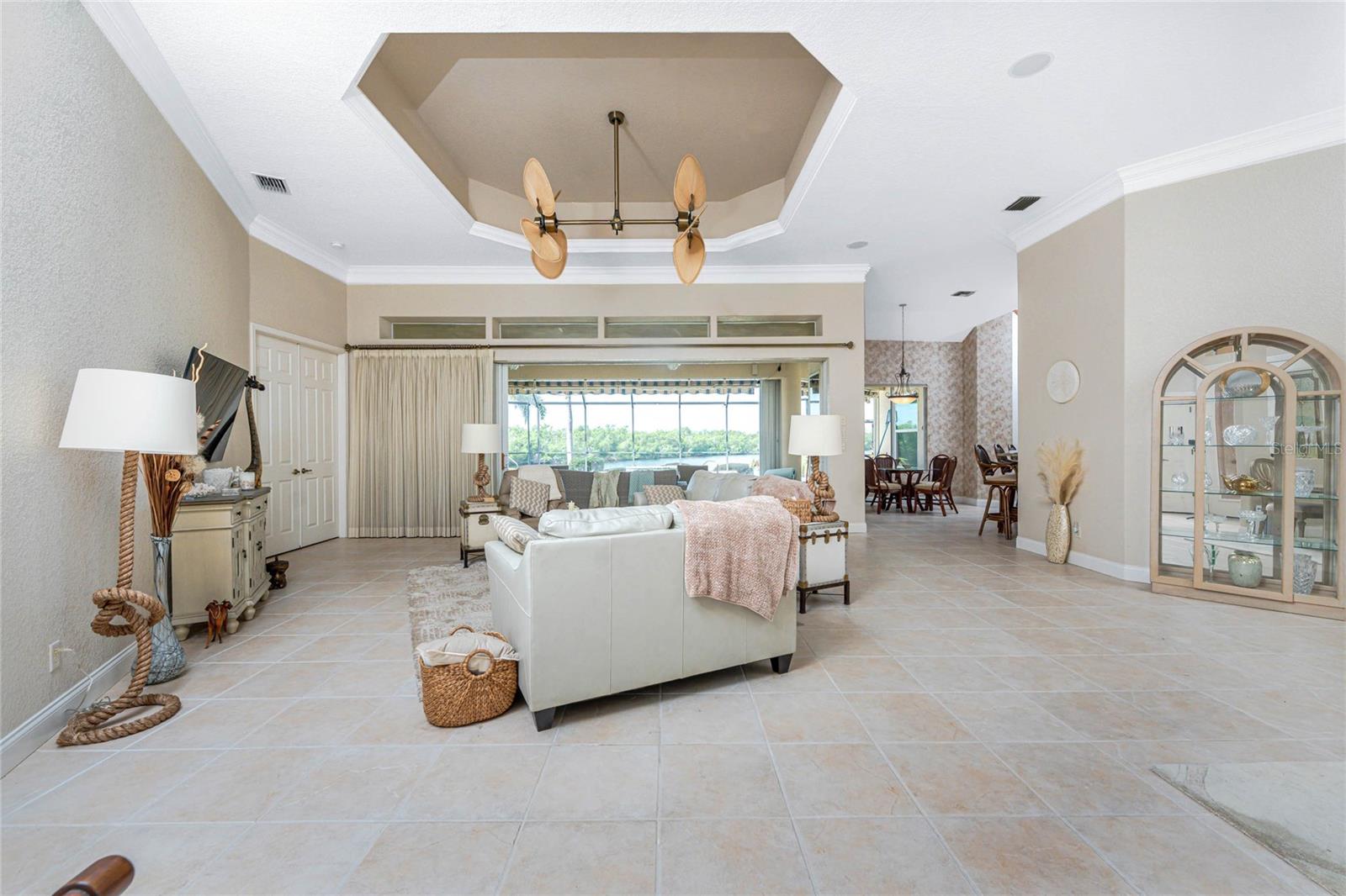 Image 36 of 71 For 3835 Aves Island Court