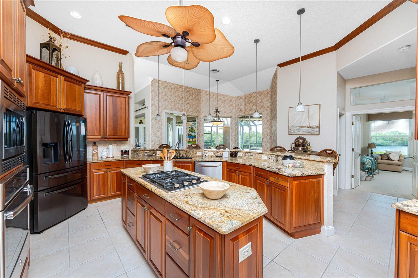 Image 42 of 71 For 3835 Aves Island Court