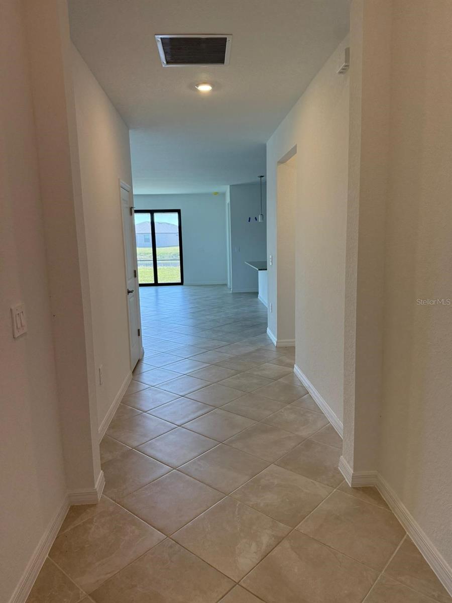 Image 11 of 35 For 1553 Saddlewood Circle