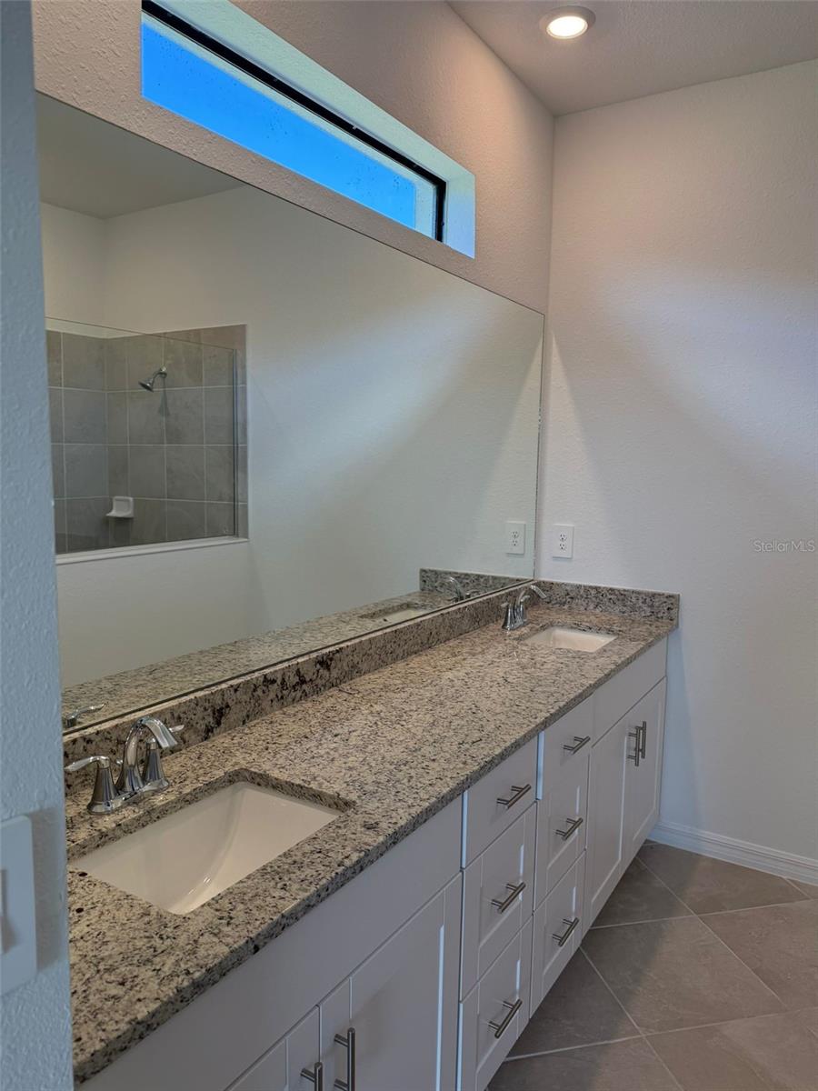 Image 19 of 35 For 1553 Saddlewood Circle