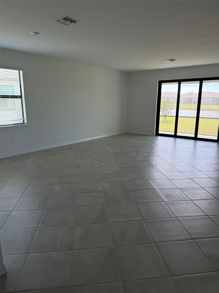 Image 24 of 35 For 1553 Saddlewood Circle
