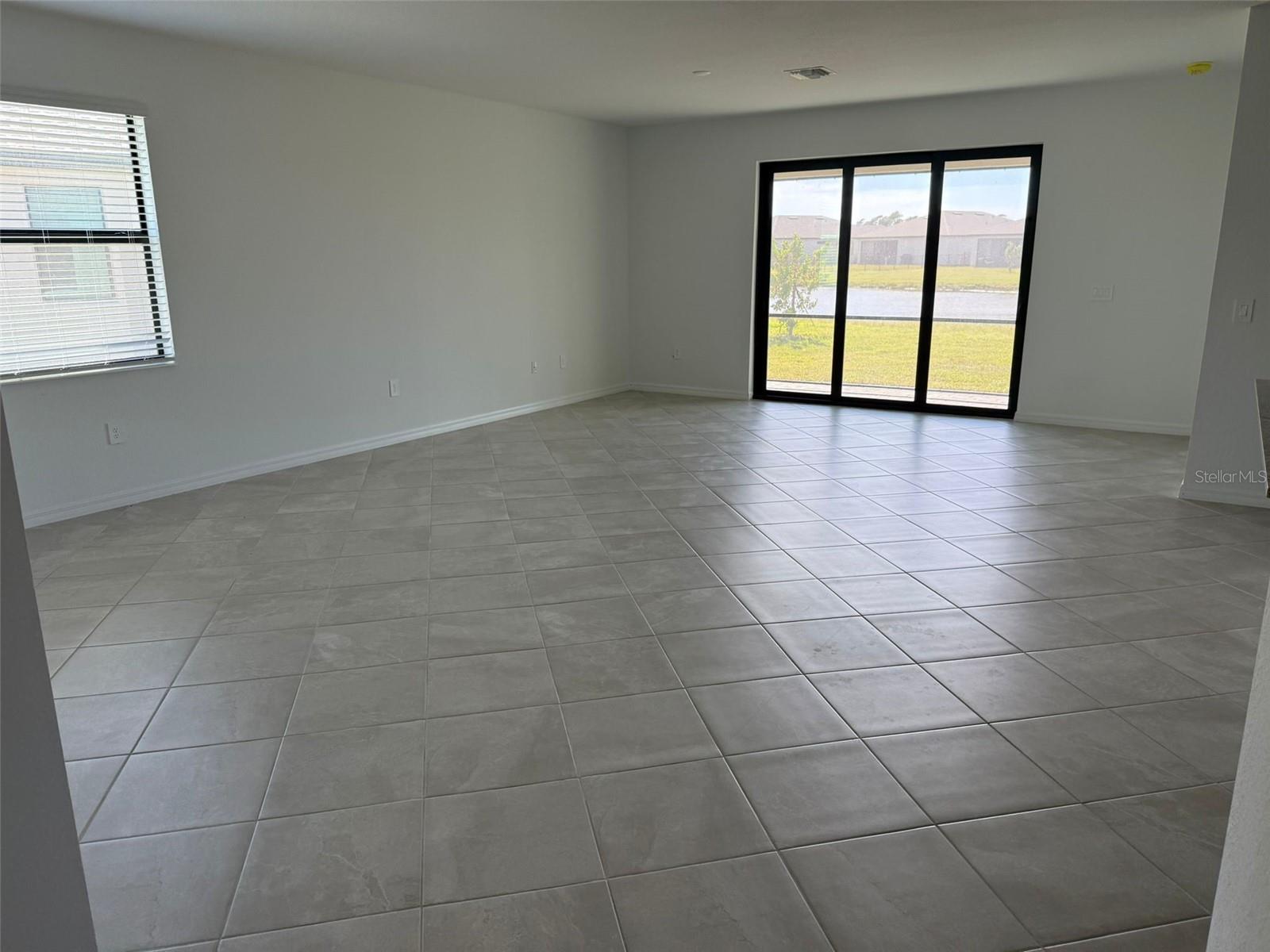 Image 25 of 35 For 1553 Saddlewood Circle