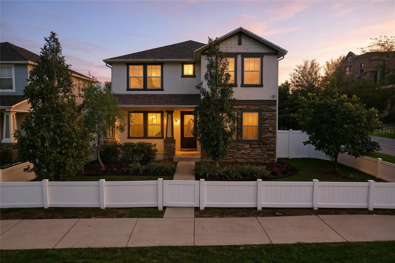 Image 2 of 52 For 2724 Aileen Street