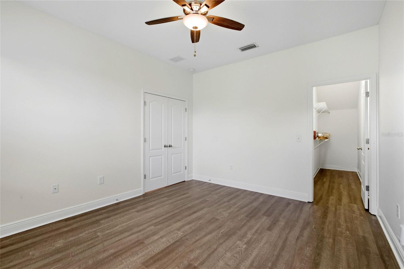 Image 20 of 52 For 2724 Aileen Street