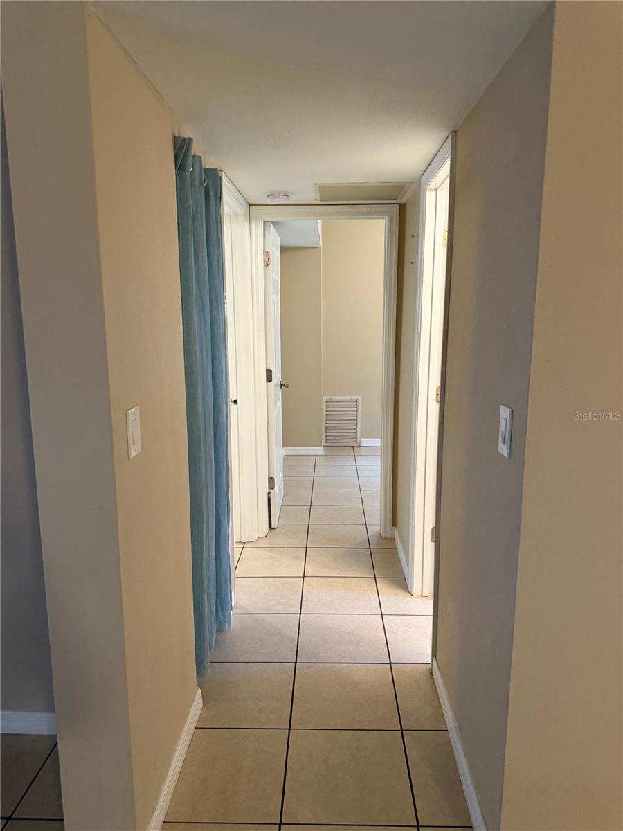 Image 10 of 24 For 21510 Olean Boulevard