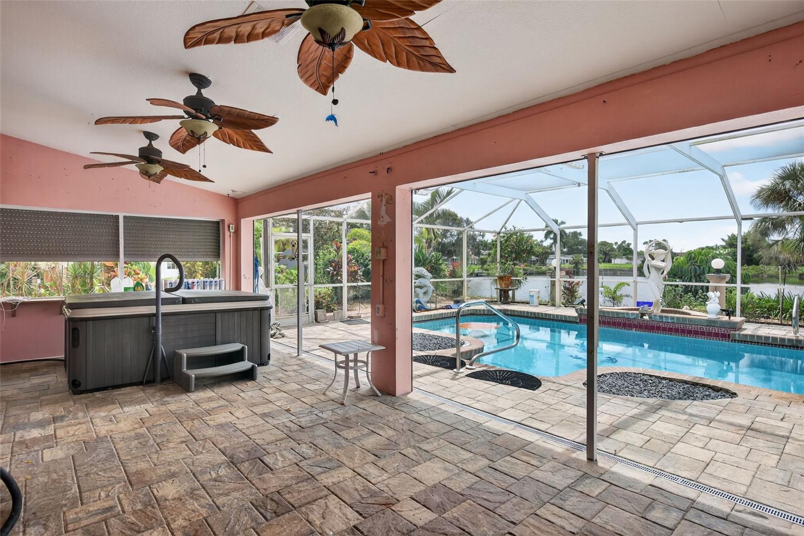 Image 4 of 66 For 22271 Morris Avenue