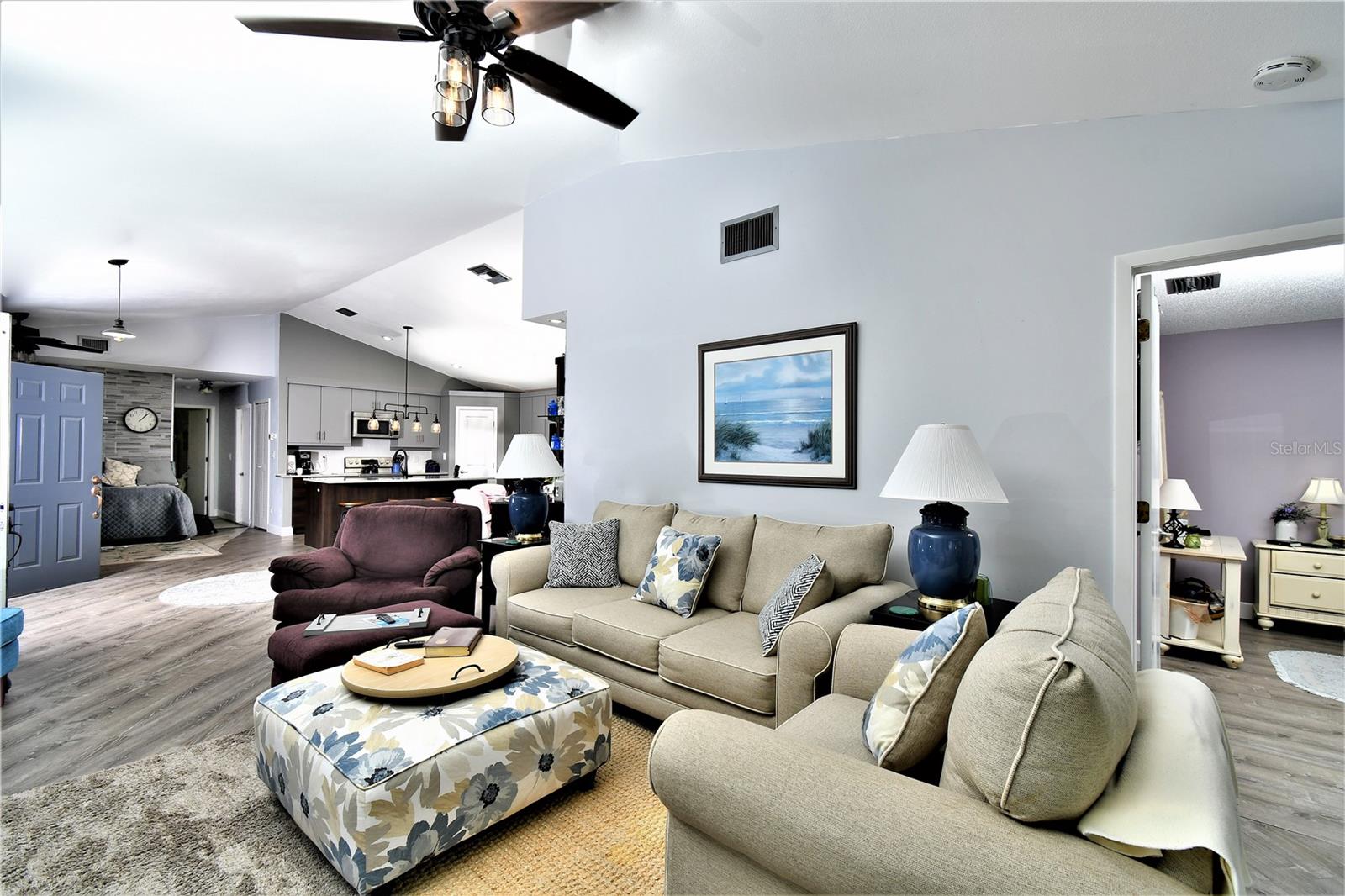 Image 16 of 29 For 3011 Matecumbe Key Road 4