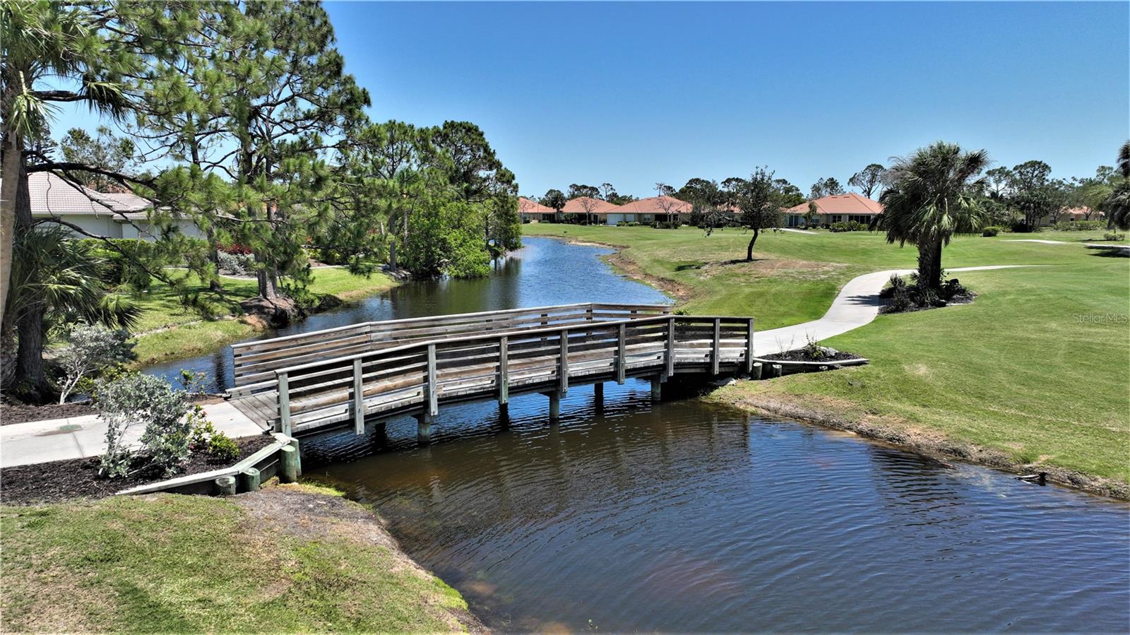 Image 25 of 29 For 3011 Matecumbe Key Road 4