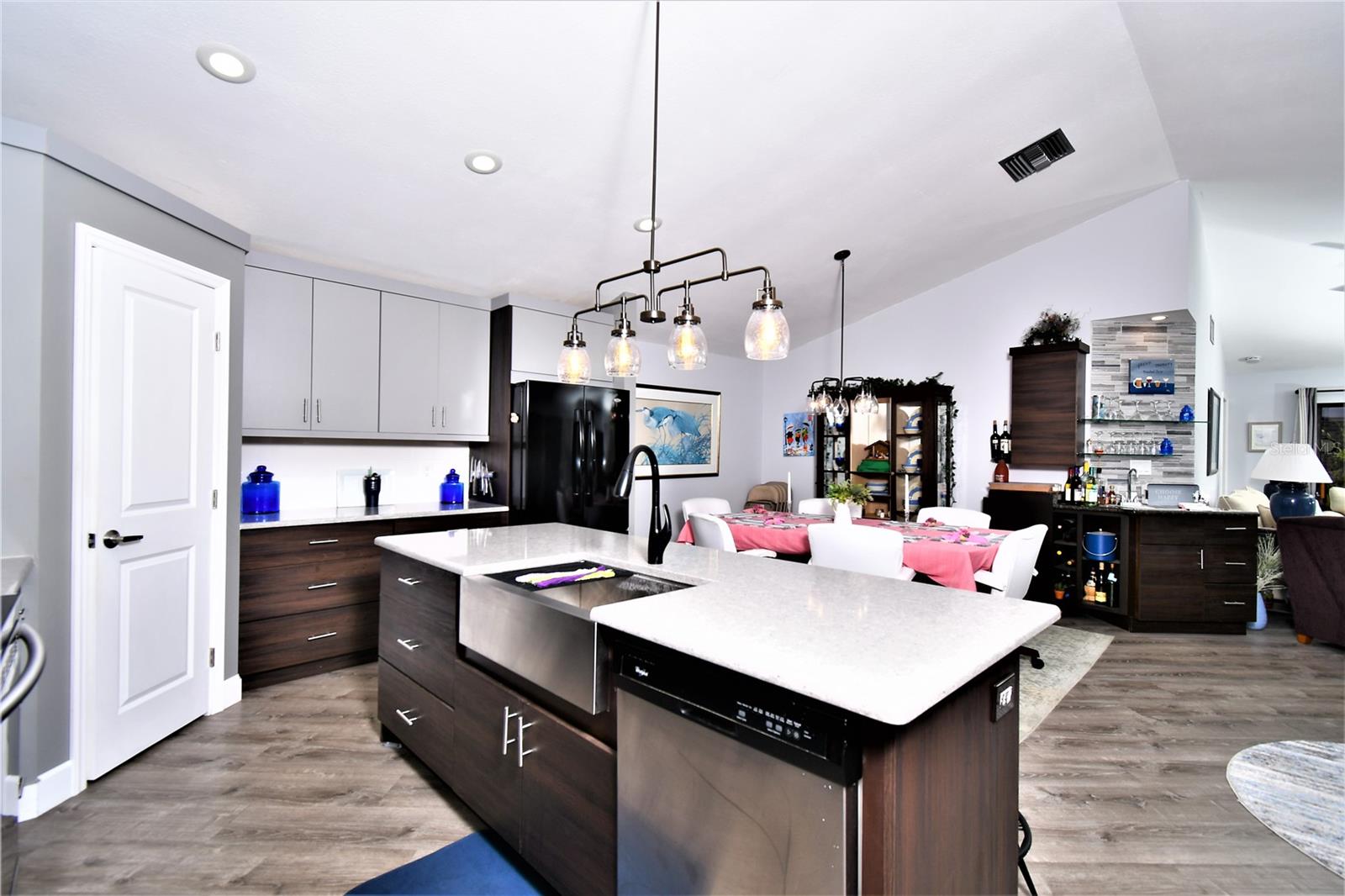 Image 9 of 29 For 3011 Matecumbe Key Road 4