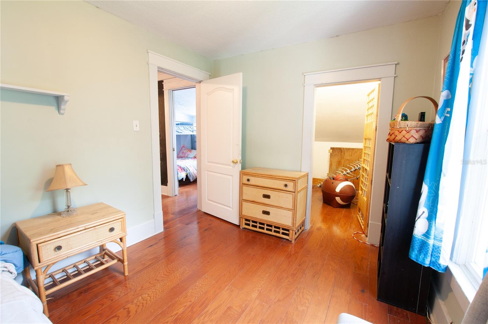 Image 14 of 30 For 609 Orange Ave