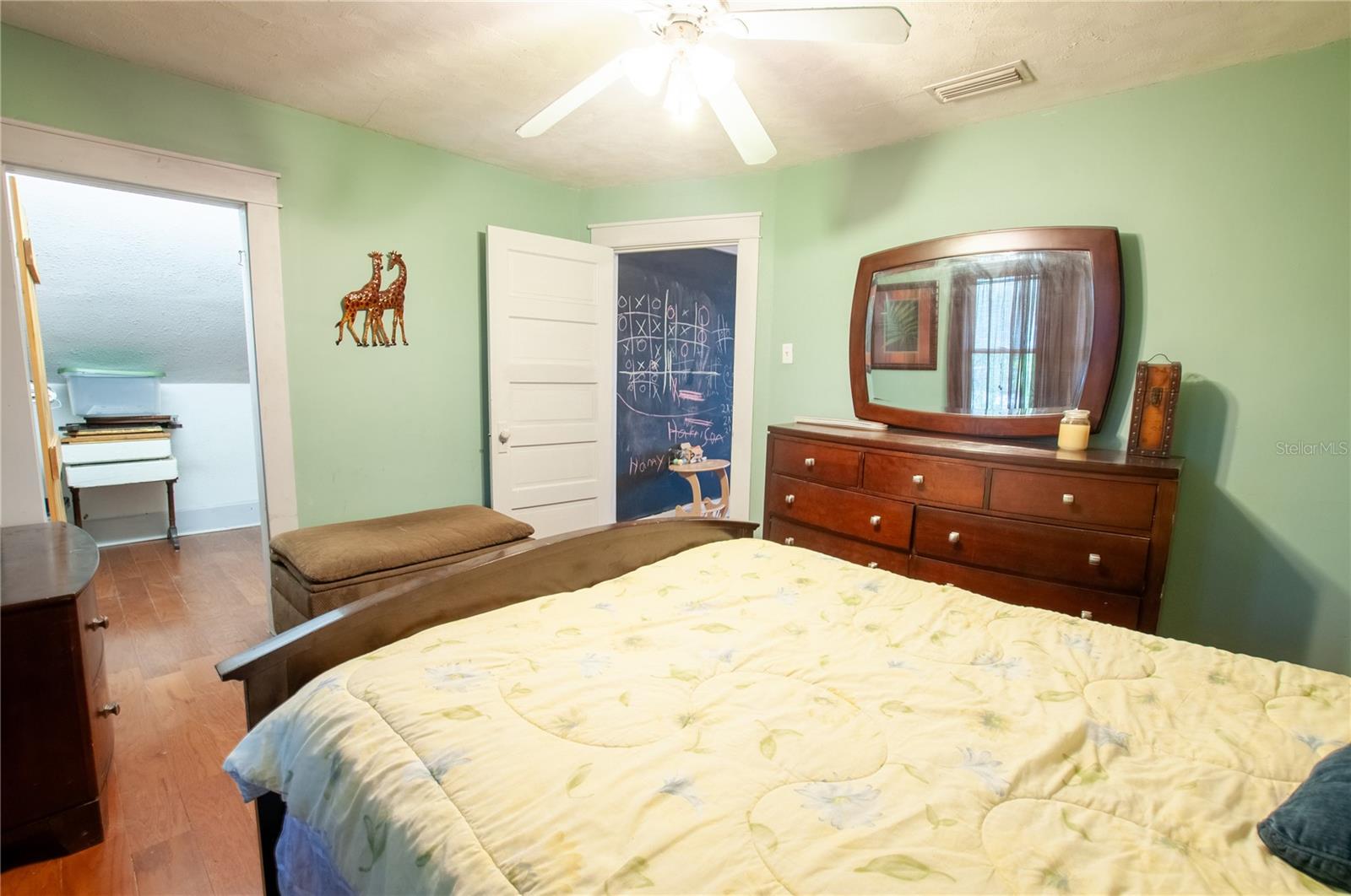 Image 16 of 30 For 609 Orange Ave