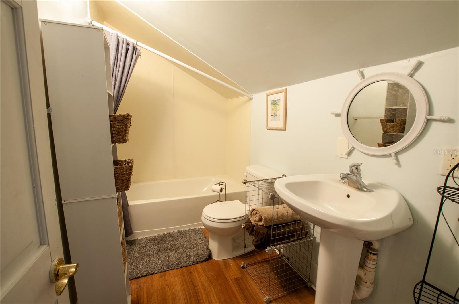 Image 17 of 30 For 609 Orange Ave