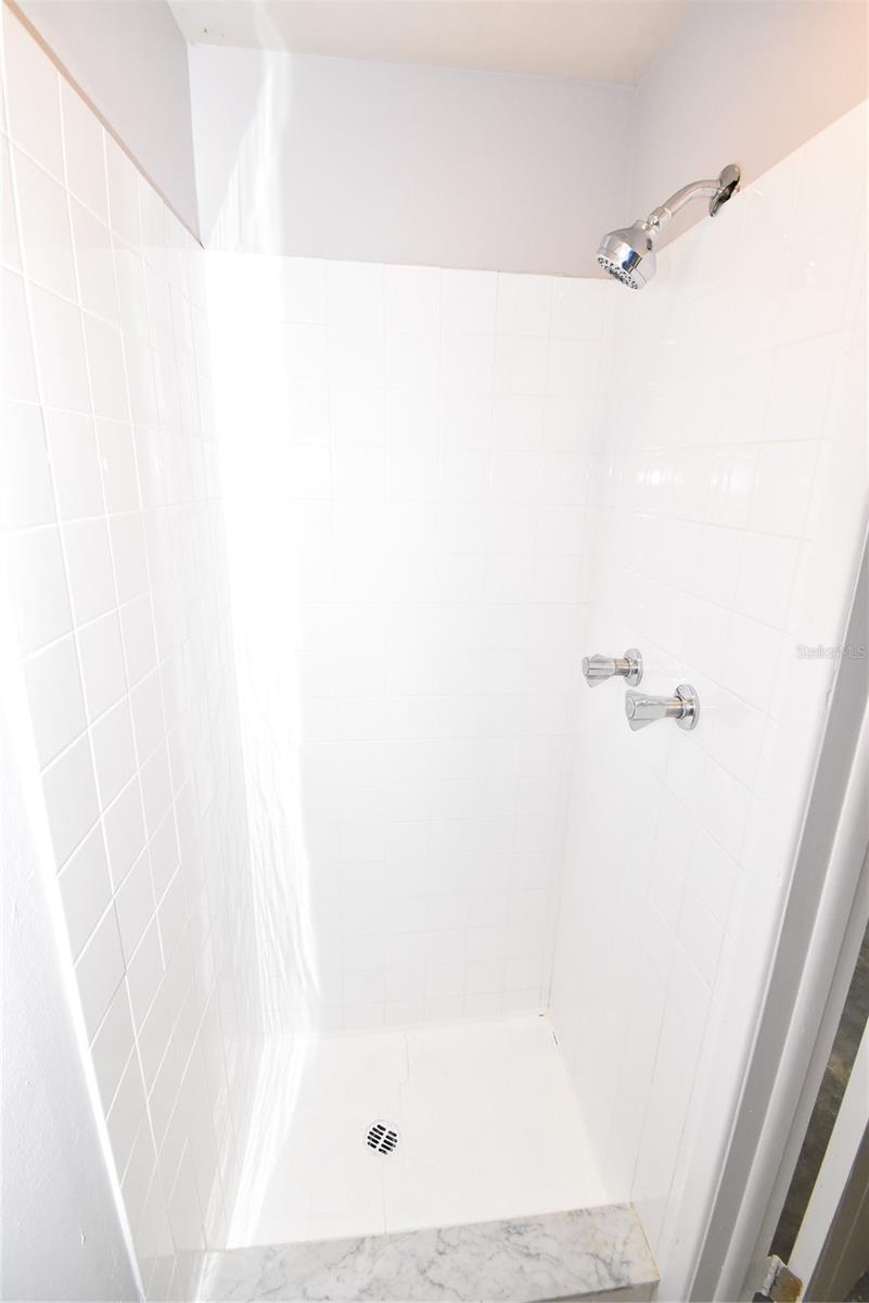 Image 13 of 19 For 11732 Newell Drive