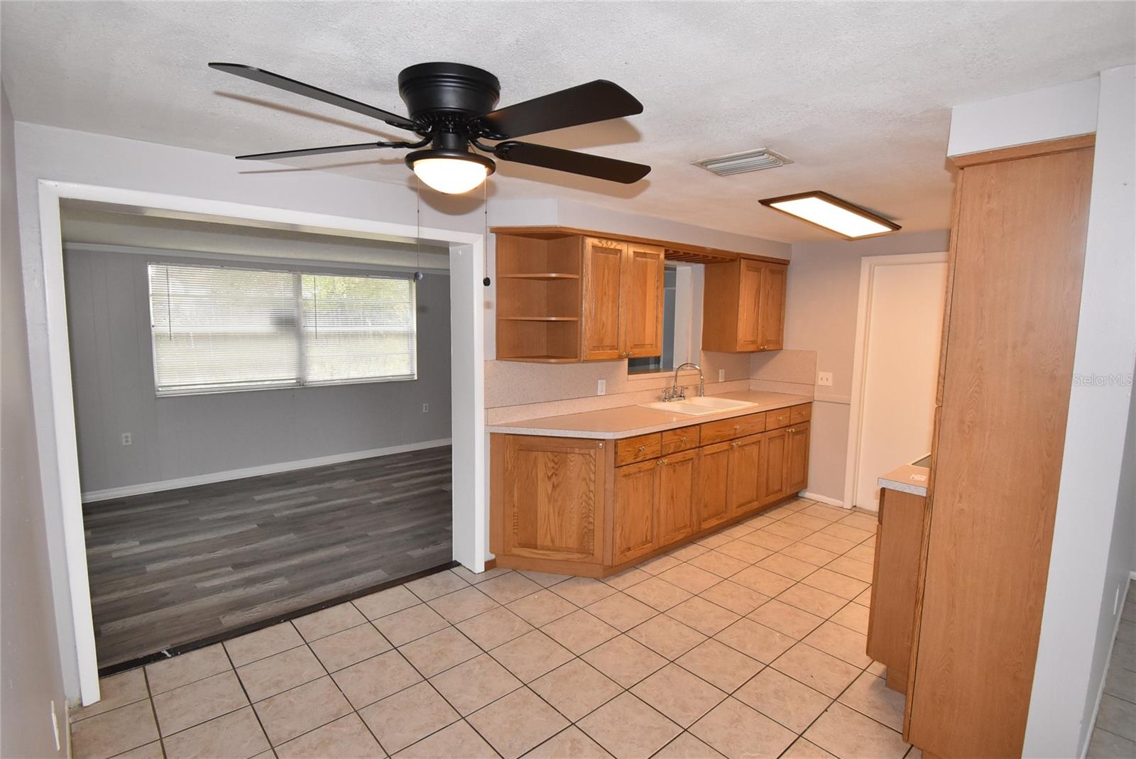 Image 5 of 19 For 11732 Newell Drive