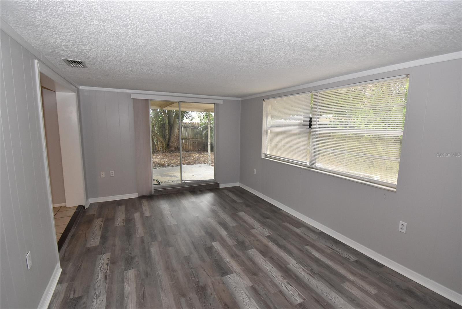 Image 8 of 19 For 11732 Newell Drive